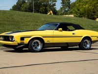 Image 2 of 15 of a 1973 FORD MUSTANG