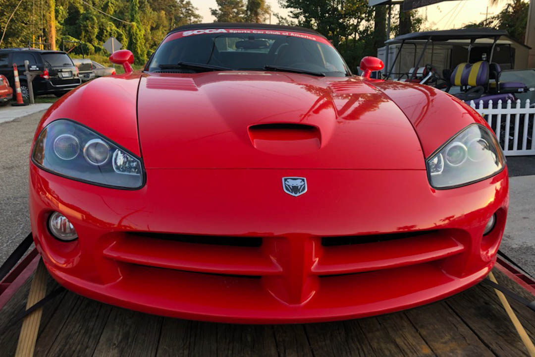 2nd Image of a 2003 DODGE VIPER SRT-10