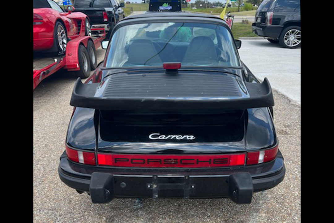 3rd Image of a 1983 PORSCHE 911 TARGA