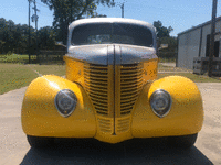 Image 7 of 19 of a 1938 PONTIAC .