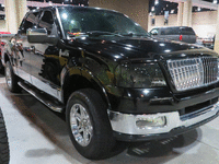 Image 3 of 13 of a 2006 LINCOLN MARK LT