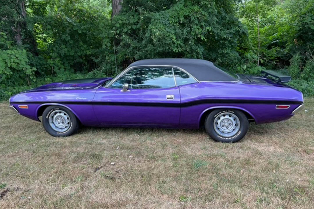 3rd Image of a 1970 DODGE CHALLENGER