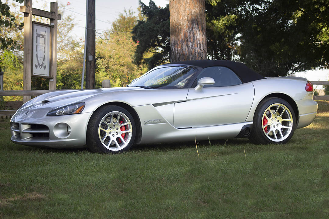 0th Image of a 2005 DODGE VIPER SRT-10