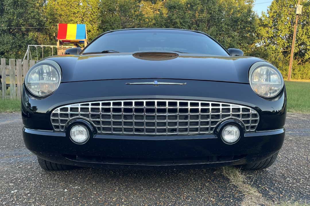 3rd Image of a 2002 FORD THUNDERBIRD