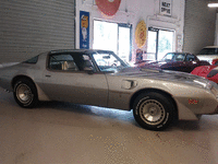 Image 4 of 25 of a 1979 PONTIAC TRANS AM