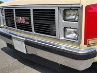 Image 10 of 27 of a 1984 GMC JIMMY K1500