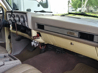 Image 20 of 27 of a 1984 GMC JIMMY K1500