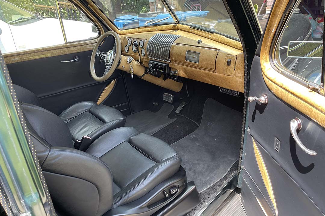 3rd Image of a 1939 BUICK ROADMASTER