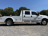 Image 3 of 6 of a 2001 FORD F-550 F SUPER DUTY