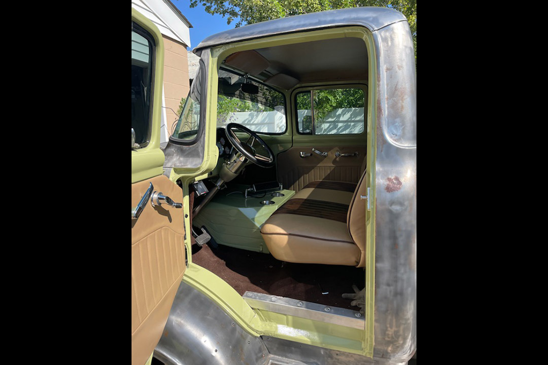 2nd Image of a 1956 FORD CABOVER