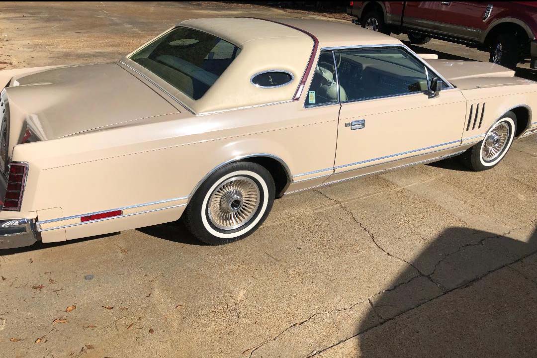 2nd Image of a 1979 LINCOLN CONTINENTAL