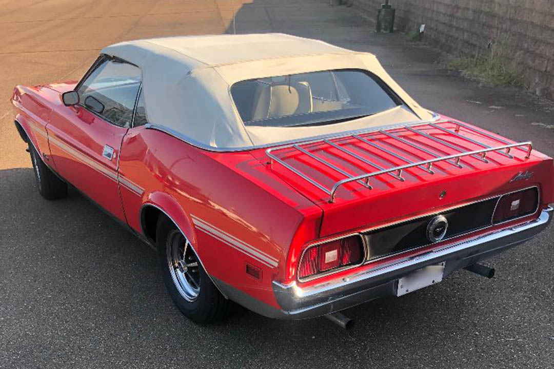 2nd Image of a 1972 FORD MUSTANG