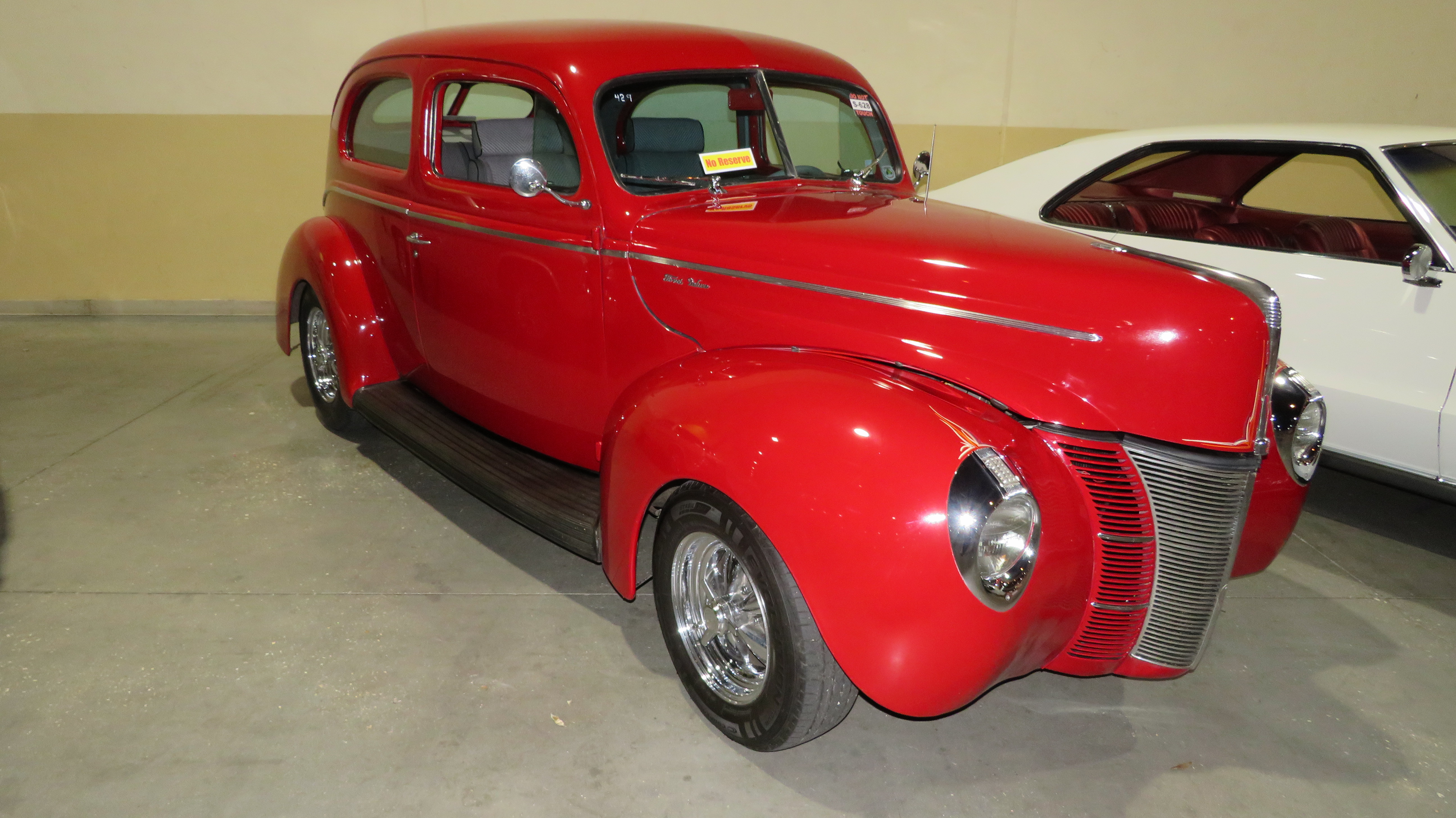 2nd Image of a 1940 FORD CUSTOM