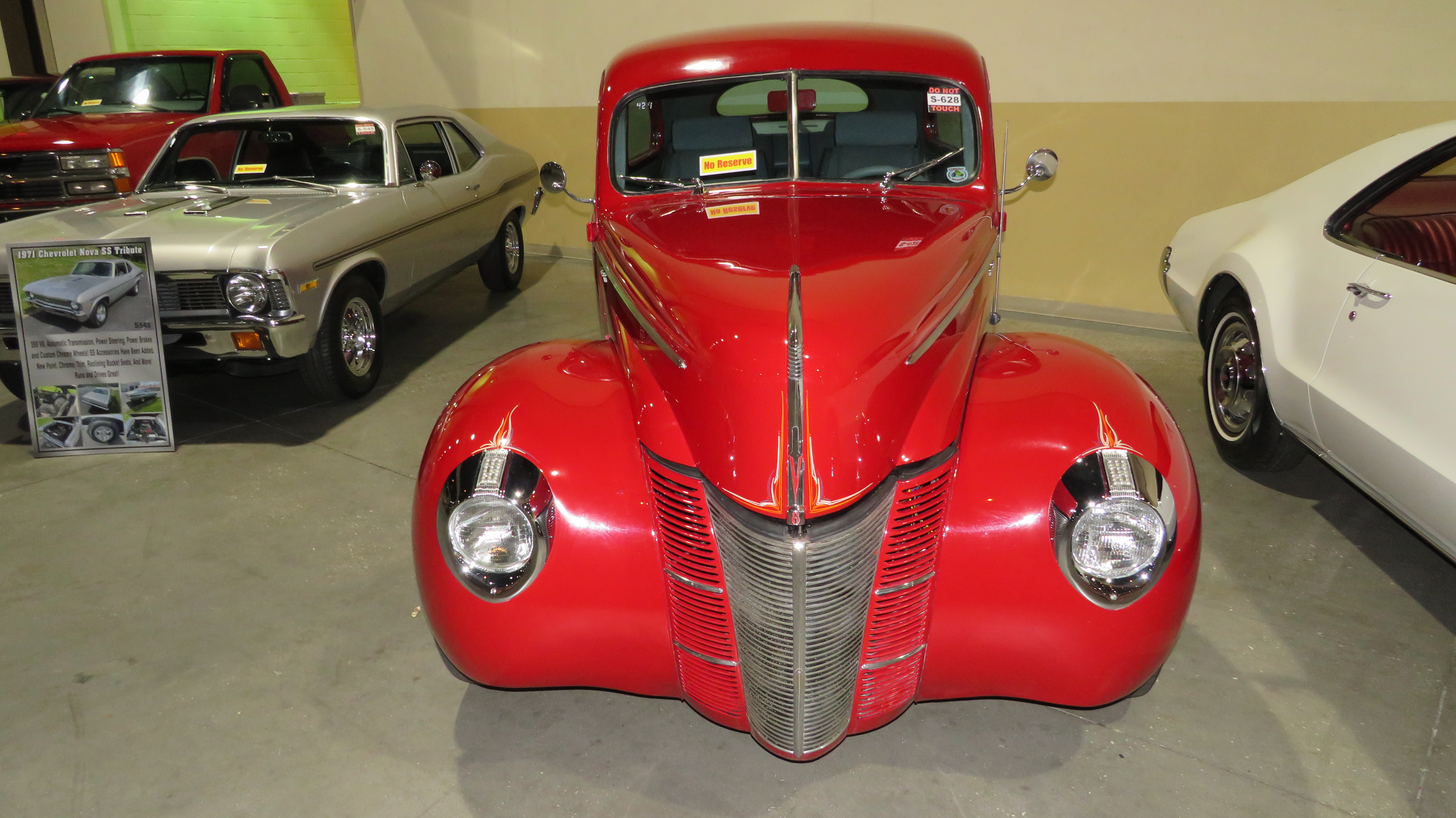 3rd Image of a 1940 FORD CUSTOM