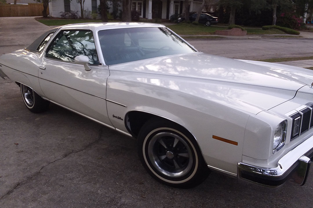 1st Image of a 1975 PONTIAC GRAND LEMANS