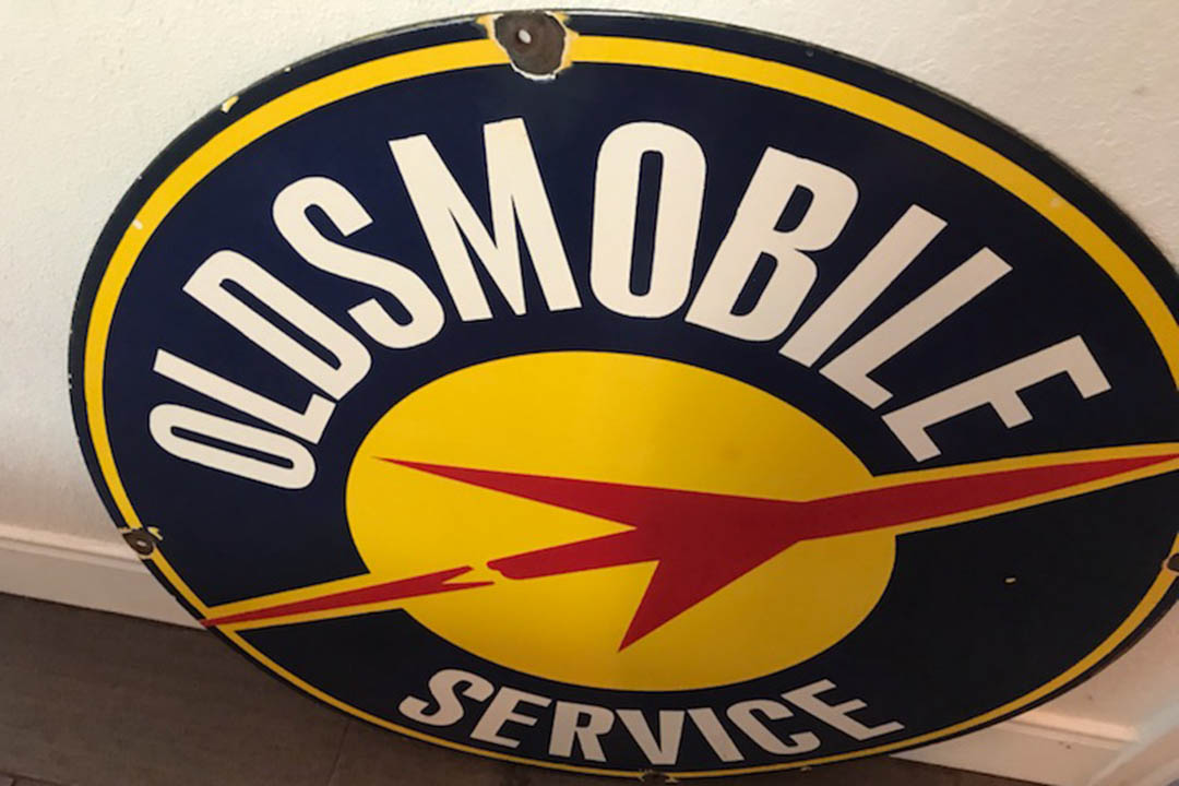 0th Image of a N/A OLDSMOBILE SERVICE SIGN