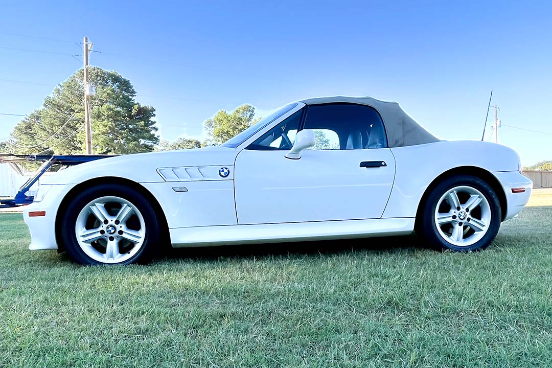 0th Image of a 2000 BMW Z3 ROADSTER