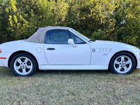 Image 2 of 7 of a 2000 BMW Z3 ROADSTER