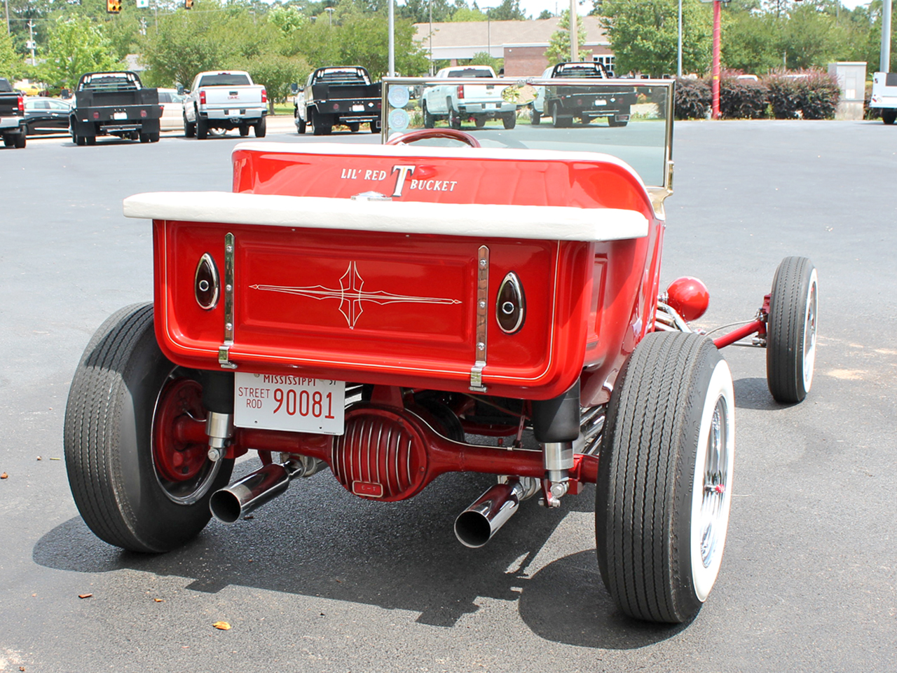 2nd Image of a 1923 FORD T BUCKET