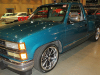 Image 1 of 14 of a 1994 CHEVROLET GMT-400