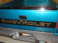Image 5 of 14 of a 1994 CHEVROLET GMT-400