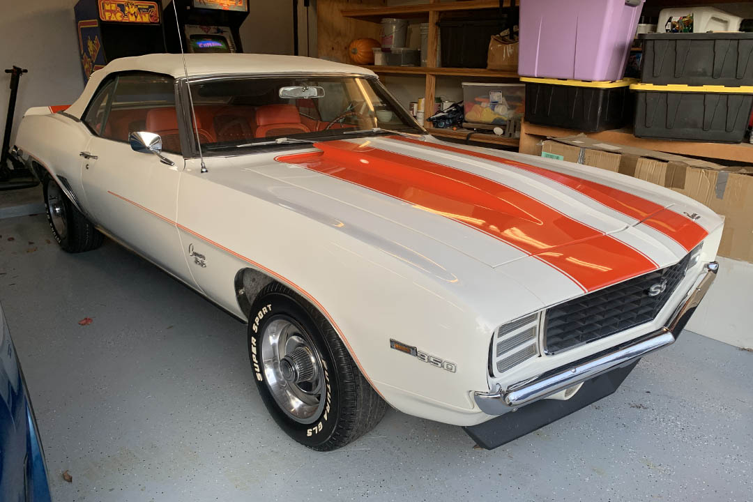 2nd Image of a 1969 CHEVROLET CAMARO SS