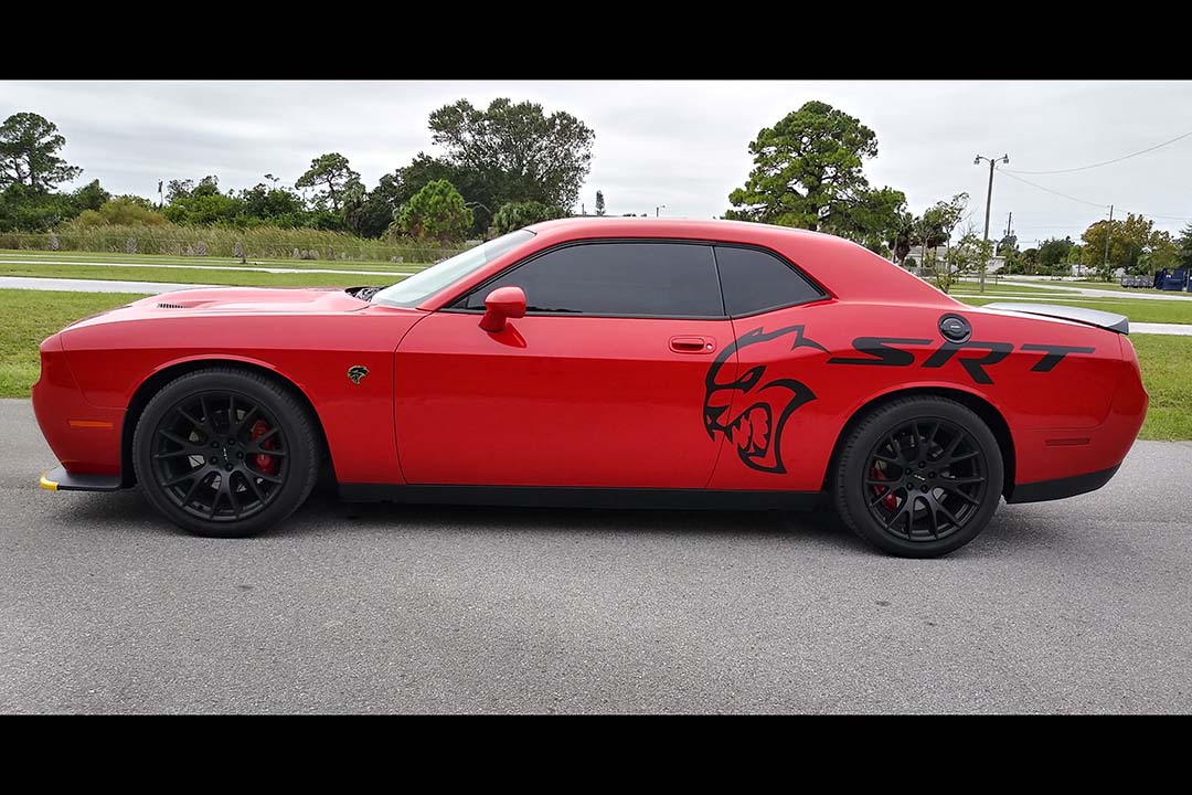 2nd Image of a 2009 DODGE CHALLENGER SRT-8