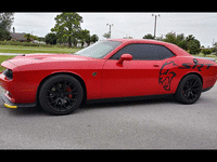 Image 2 of 24 of a 2009 DODGE CHALLENGER SRT-8