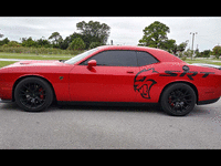 Image 3 of 24 of a 2009 DODGE CHALLENGER SRT-8