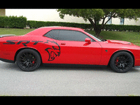 Image 6 of 24 of a 2009 DODGE CHALLENGER SRT-8