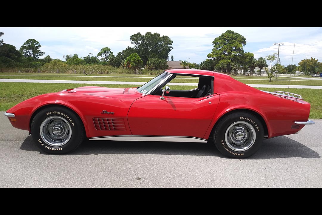 3rd Image of a 1972 CHEVROLET CORVETTE