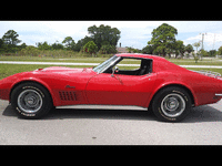 Image 4 of 6 of a 1972 CHEVROLET CORVETTE