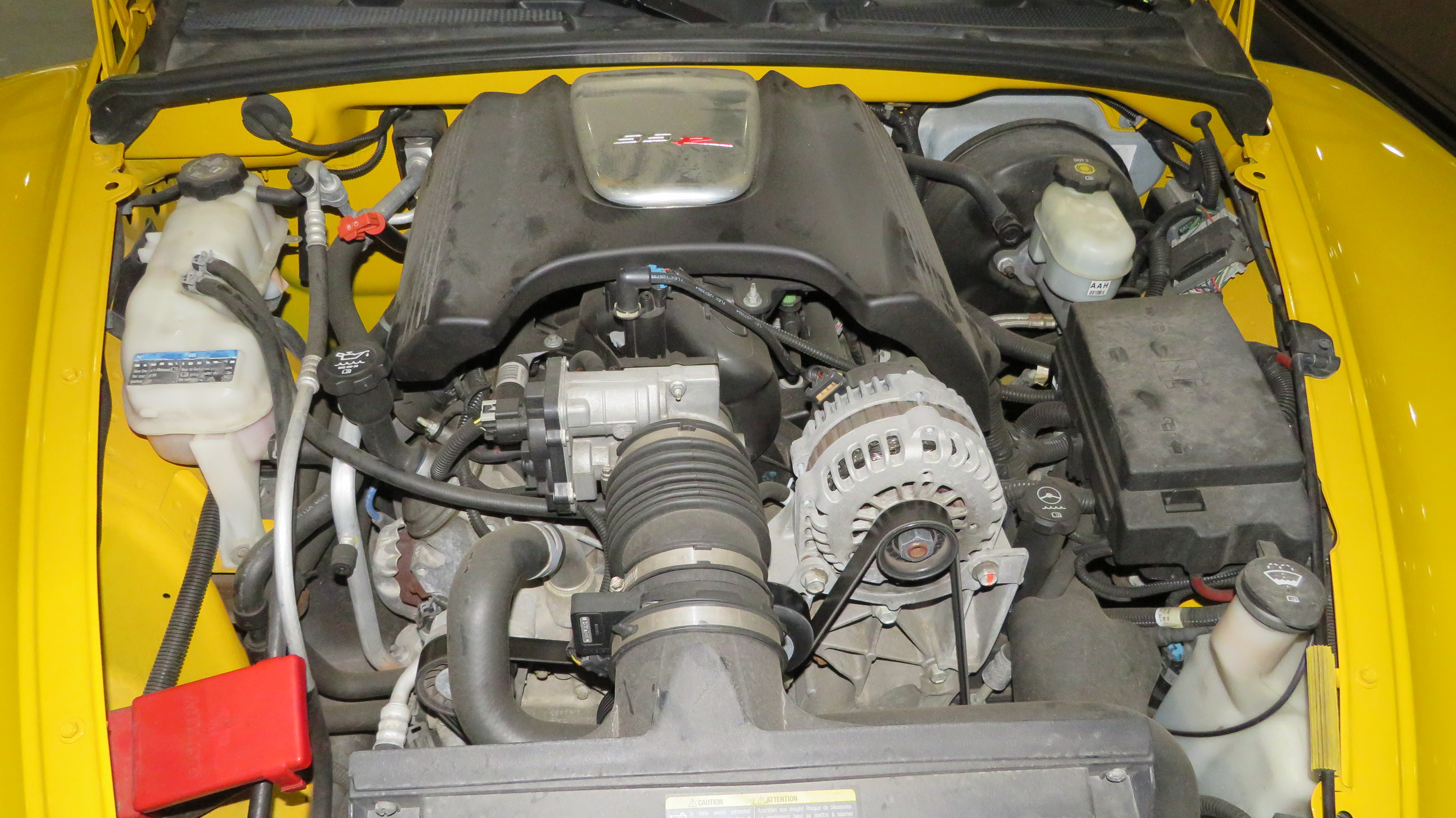 11th Image of a 2004 CHEVROLET SSR LS