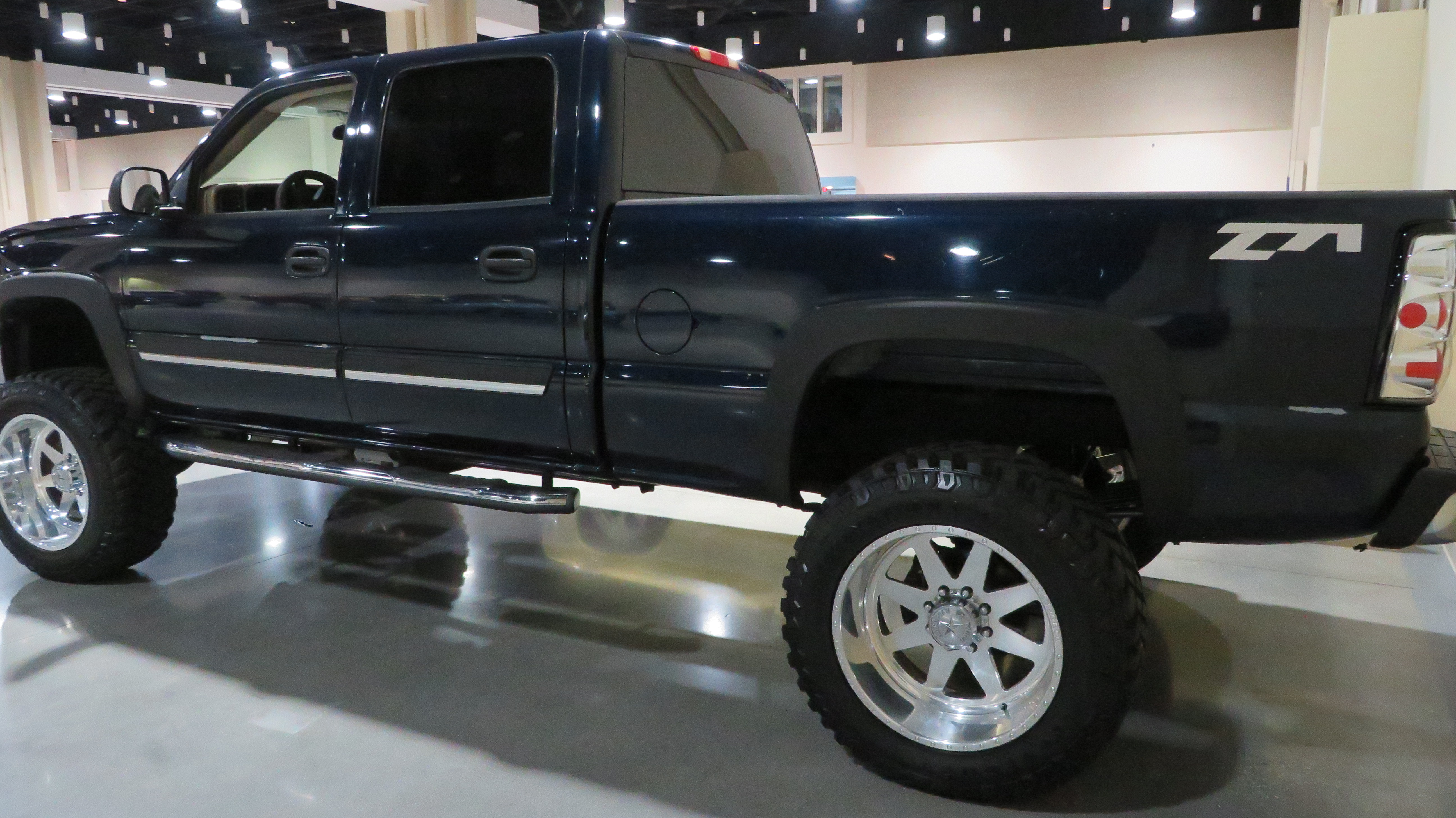 1st Image of a 2005 CHEVROLET SILVERADO 1500HD