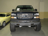 Image 4 of 15 of a 2005 CHEVROLET SILVERADO 1500HD