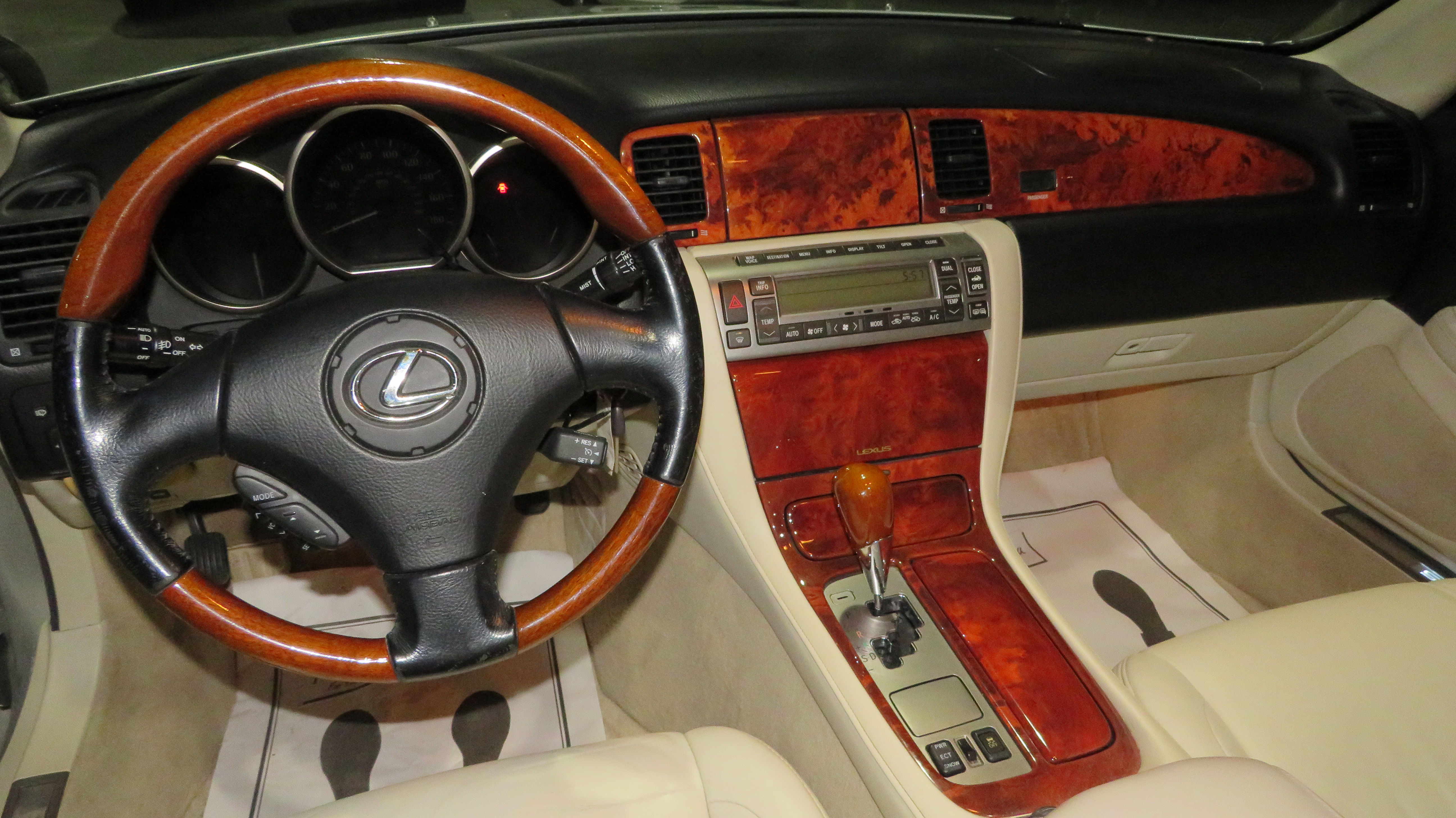 6th Image of a 2008 LEXUS SC 430