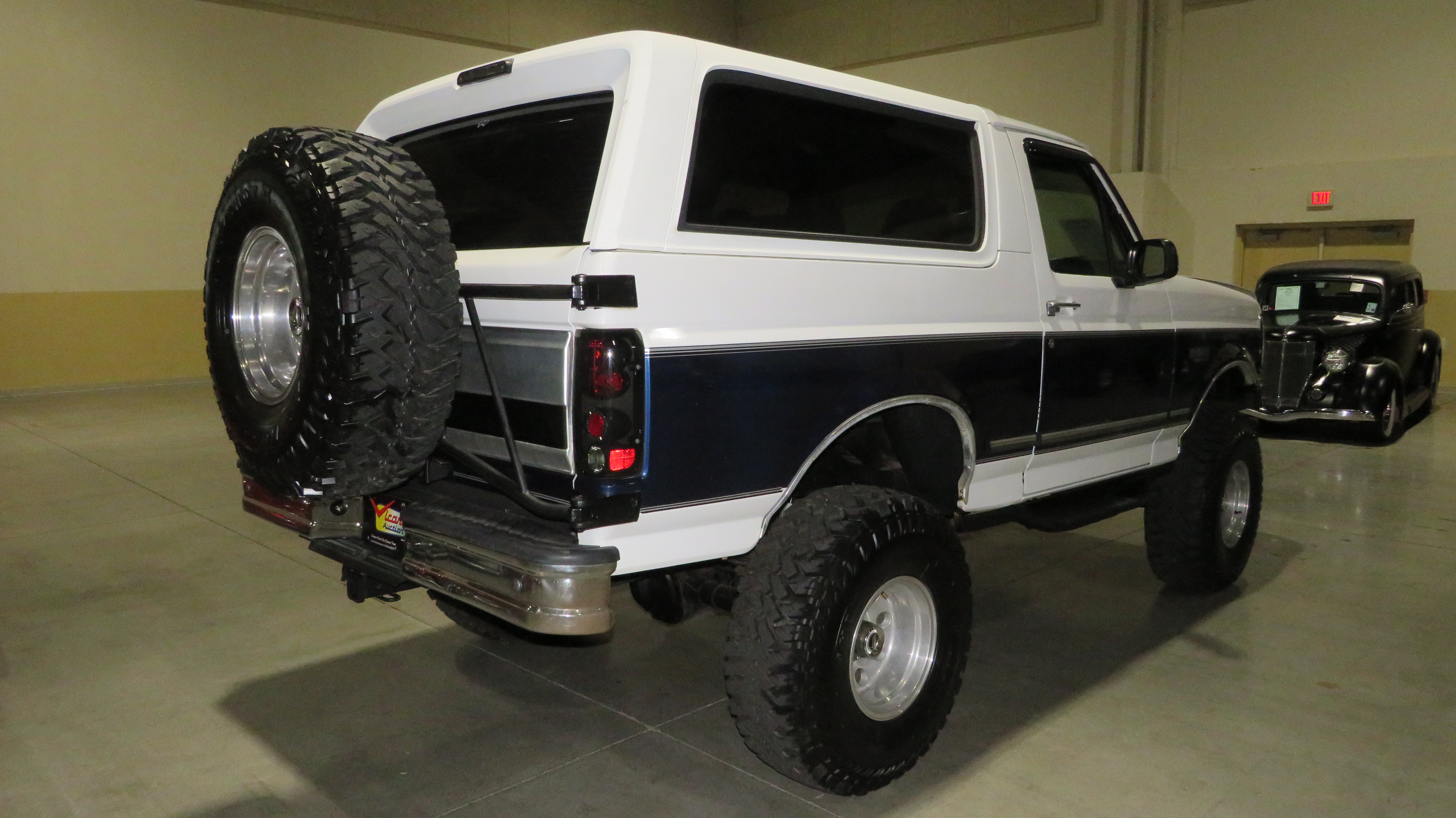 1st Image of a 1994 FORD BRONCO 4X4