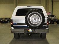 Image 5 of 14 of a 1994 FORD BRONCO 4X4