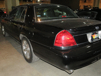 Image 2 of 10 of a 2004 MERCURY MARAUDER