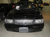 Image 3 of 10 of a 2004 MERCURY MARAUDER