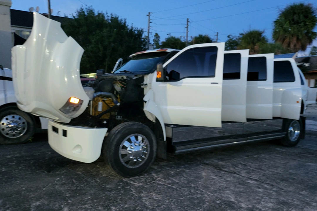 1st Image of a 2005 FORD F-650 F SUPER DUTY