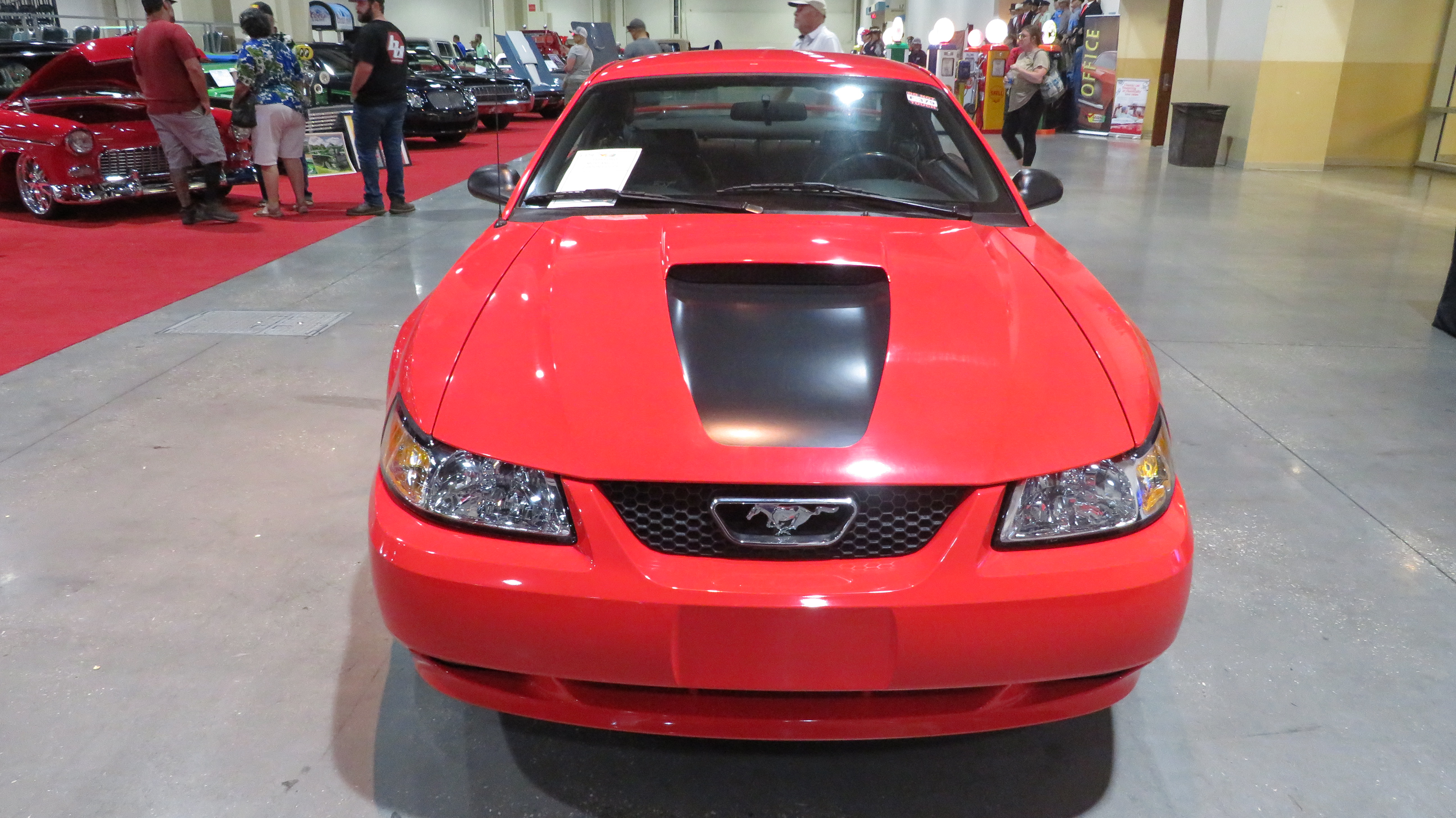3rd Image of a 1999 FORD MUSTANG GT