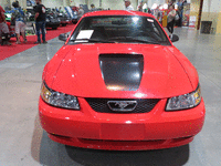 Image 4 of 13 of a 1999 FORD MUSTANG GT