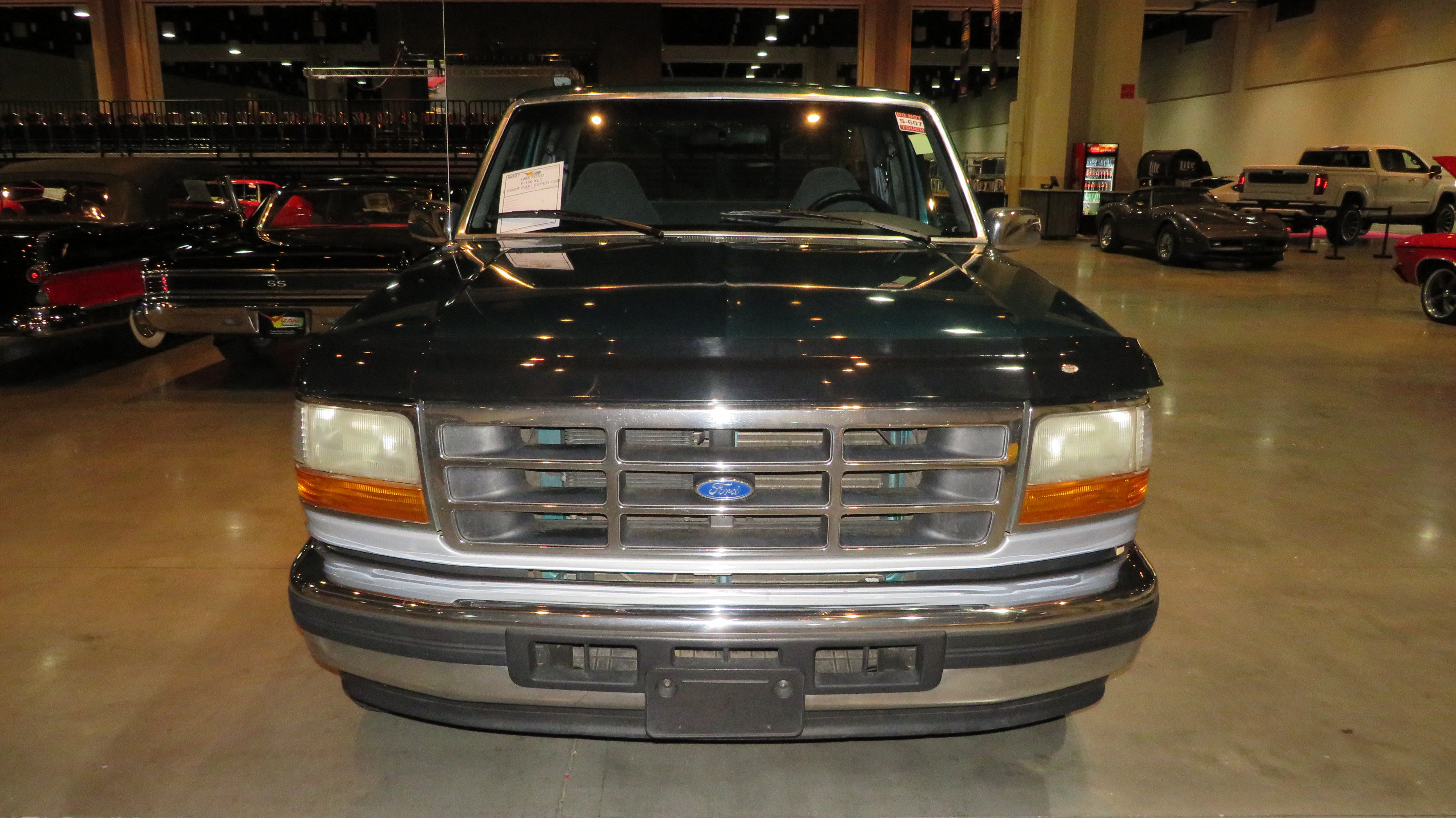 3rd Image of a 1996 FORD F-150 XLT