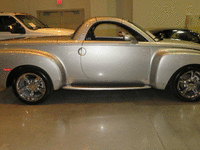 Image 3 of 13 of a 2006 CHEVROLET SSR 3SS SUPER SPORT