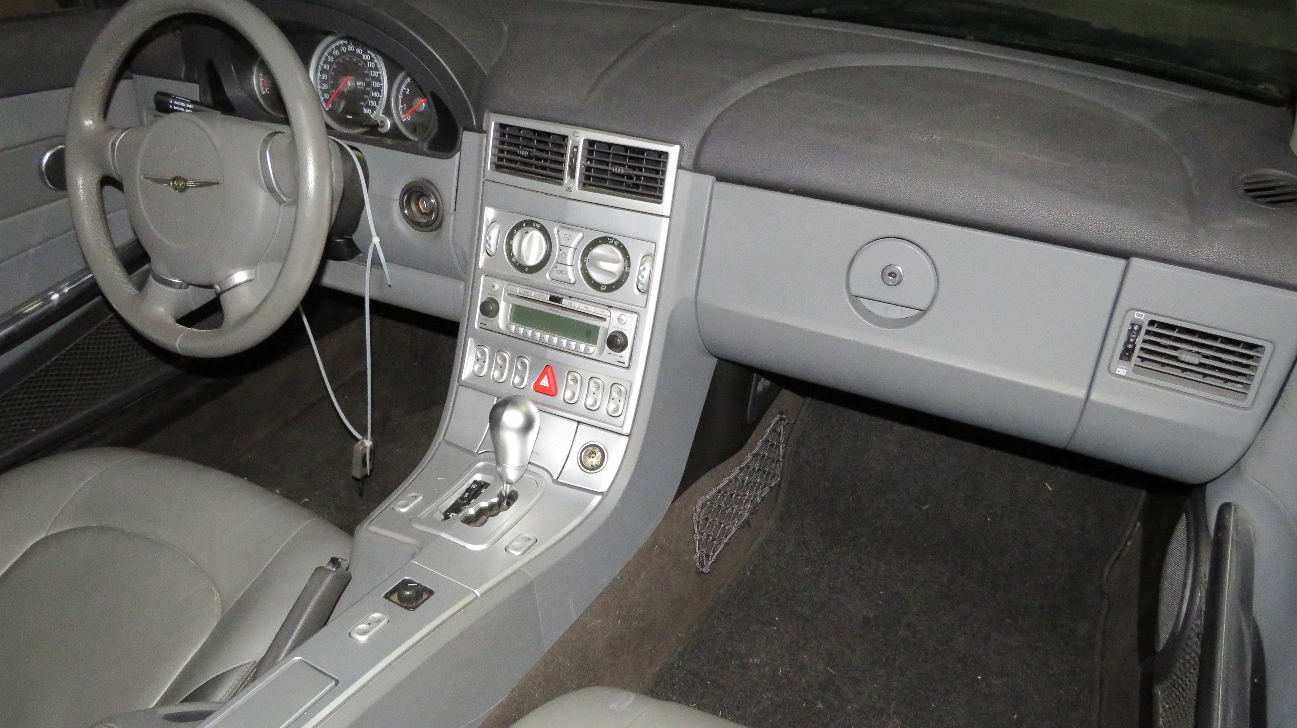 12th Image of a 2006 CHRYSLER CROSSFIRE LHD
