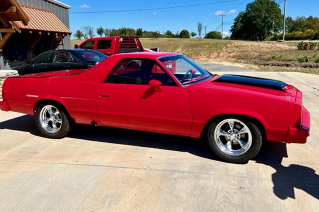 2nd Image of a 1983 CHEVROLET EL CAMINO