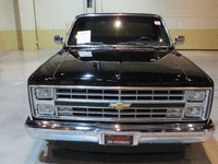 Image 4 of 13 of a 1986 CHEVROLET C10