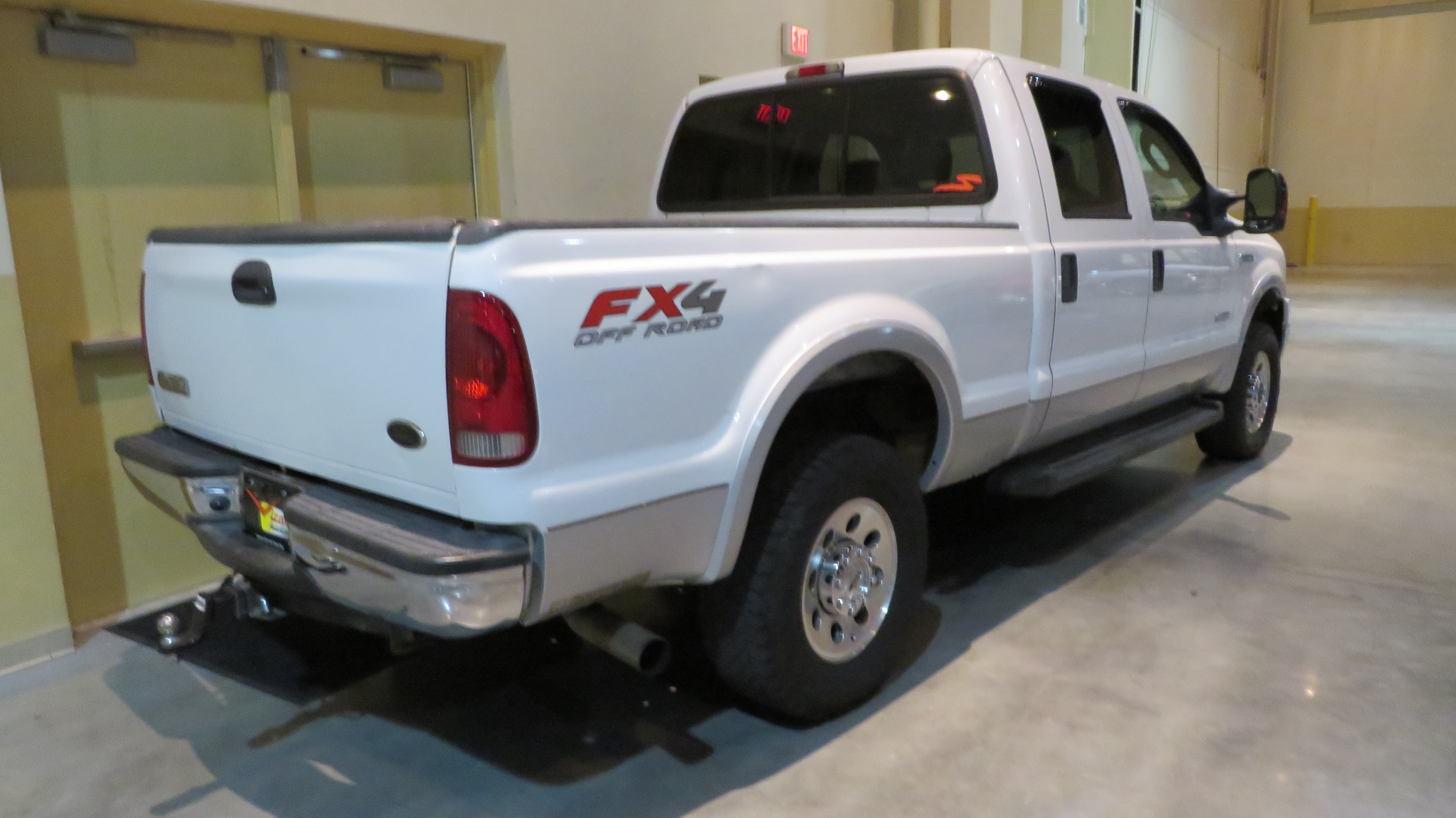 6th Image of a 2006 FORD F-250 SUPER DUTY XLT