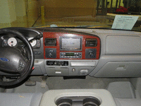 Image 4 of 10 of a 2006 FORD F-250 SUPER DUTY XLT